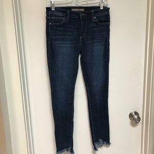 Joe's skinny dark blue jeans bottom fringe size 27